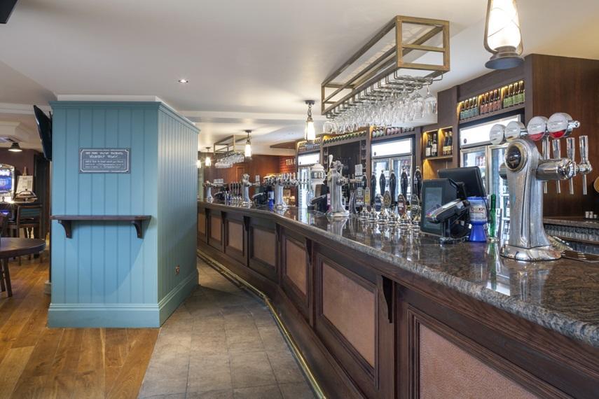 Отель The Queen'S Head Wetherspoon Тависток Экстерьер фото